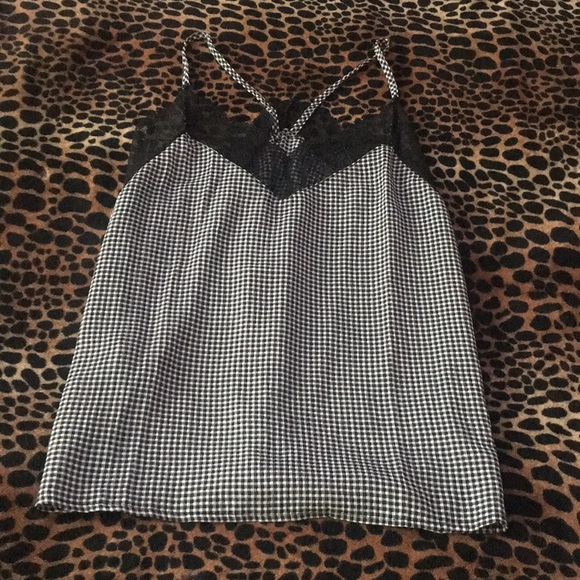 Tops - Black n white tank